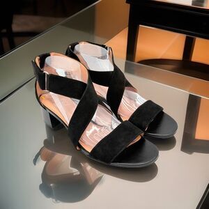 Naturalizer Adele Black Crisscross Strappy Block Heel Open Toe Dress Sandals 9M